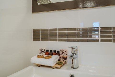 Canning Bridge Auto Lodge - Accommodation Directory 23