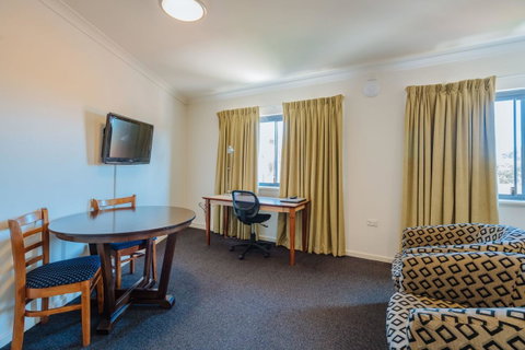 Canning Bridge Auto Lodge - Accommodation Directory 37