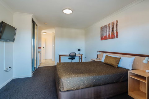 Canning Bridge Auto Lodge - Accommodation Directory 5