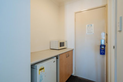 Canning Bridge Auto Lodge - Accommodation Directory 30