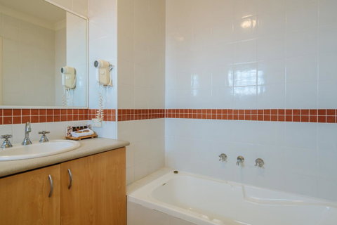 Canning Bridge Auto Lodge - Accommodation Directory 1