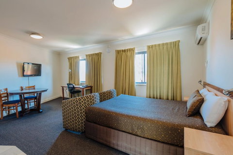 Canning Bridge Auto Lodge - Accommodation Directory 32