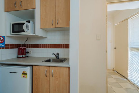 Canning Bridge Auto Lodge - Accommodation Directory 7