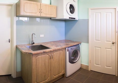 Cottesloe Sea Bliss Apartment - Accommodation Directory 8