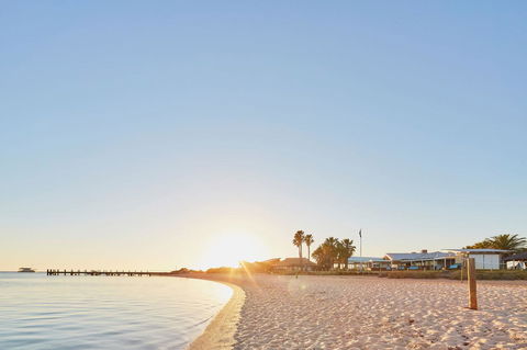 RAC Monkey Mia Dolphin Resort - Accommodation Directory 12