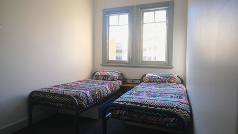 Britannia On William - Accommodation Directory 1