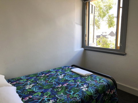 Britannia On William - Accommodation Directory 15