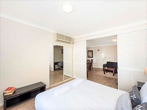 Perth West End Apartment 504 - Accommodation Directory 8