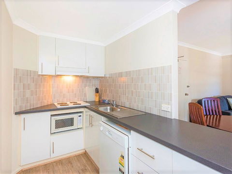 Perth West End Apartment 504 - Accommodation Directory 14