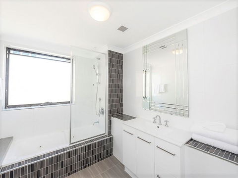 Perth West End Apartment 504 - Accommodation Directory 15