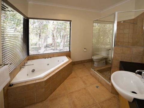 Kanga View - Margaret River - Accommodation Directory 9