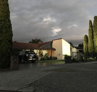 Master room with attachd bath - Accommodation Directory