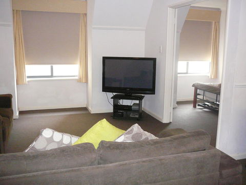 Dragonfly Apartment On Regal - Accommodation Directory 11