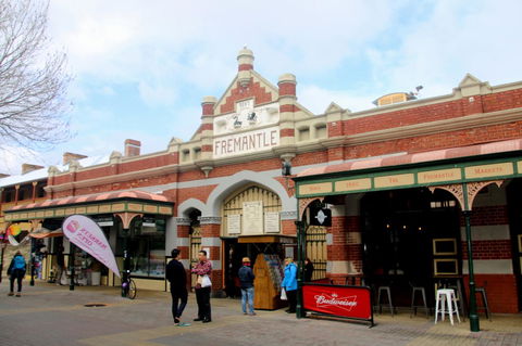 Studio 4 - Ground Floor Fremantle Apartment - Accommodation Directory 21