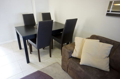 Studio 4 - Ground Floor Fremantle Apartment - Accommodation Directory 5