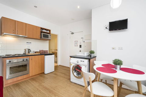 405 Perth City Escape - Accommodation Directory 11