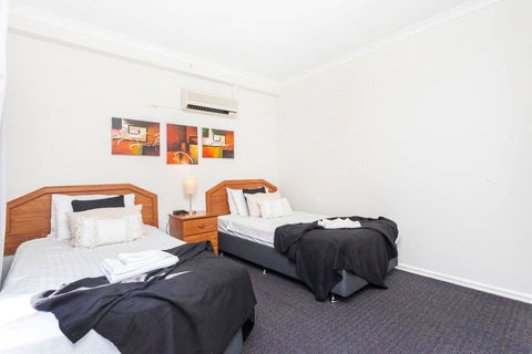 405 Perth City Escape - Accommodation Directory 28