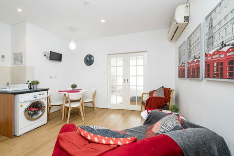 405 Perth City Escape - Accommodation Directory 2