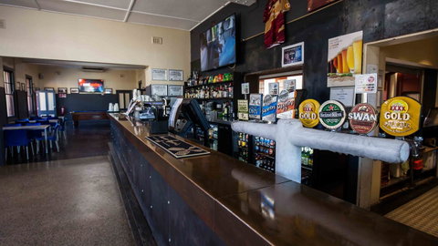 Beadon Bay Hotel - Accommodation Directory 14