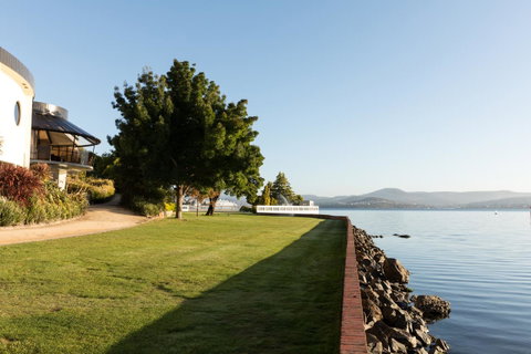 Wrest Point - Accommodation Directory 1