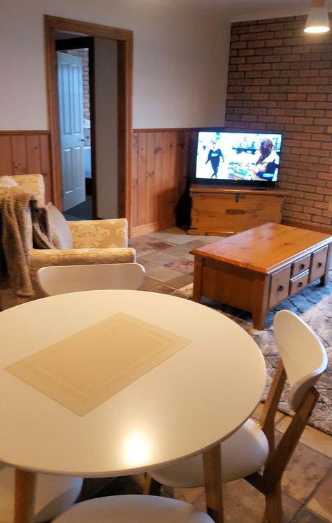 Stanley Village Waterfront Accommodation - Accommodation Directory 4