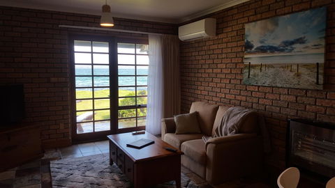 Stanley Village Waterfront Accommodation - Accommodation Directory 2