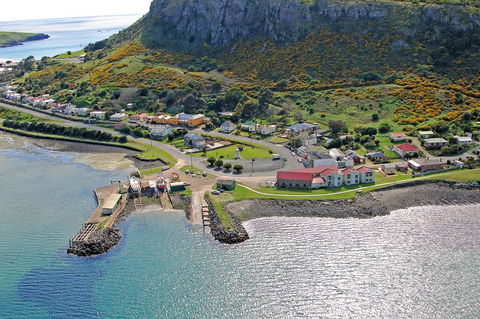 Stanley Village Waterfront Accommodation - Accommodation Directory 13