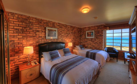 Stanley Village Waterfront Accommodation - Accommodation Directory 22