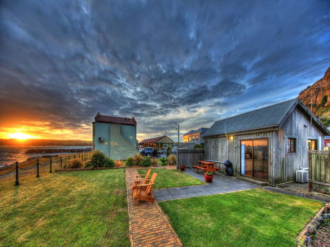 Stanley Village Waterfront Accommodation - Accommodation Directory 18