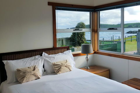 Stanley Village Waterfront Accommodation - Accommodation Directory 10