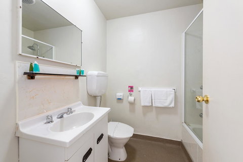 The Cornwall Boutique Hotel - Accommodation Directory 13
