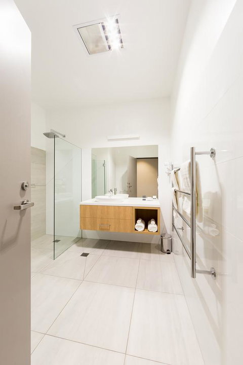 Customs House Hotel - Accommodation Directory 35