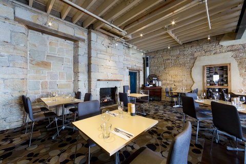 Customs House Hotel - Accommodation Directory 19