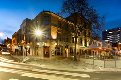Customs House Hotel - Accommodation Directory 0
