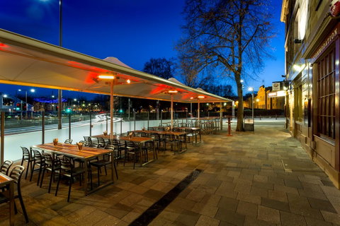 Customs House Hotel - Accommodation Directory 5