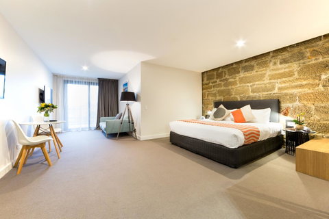 Customs House Hotel - Accommodation Directory 6