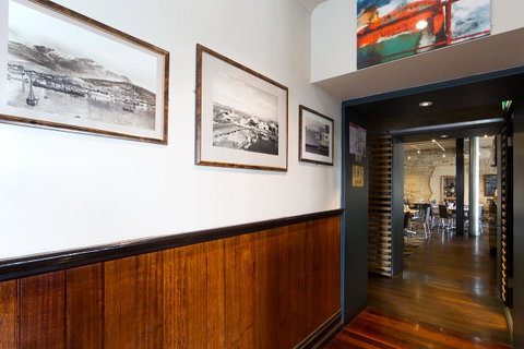 Customs House Hotel - Accommodation Directory 36