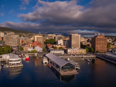 Customs House Hotel - Accommodation Directory 42