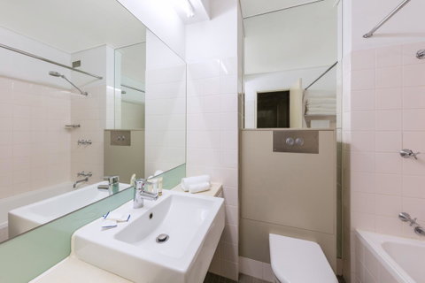 Best Western Plus Launceston - Accommodation Directory 10