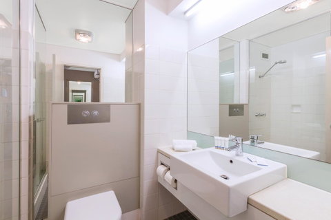 Best Western Plus Launceston - Accommodation Directory 4