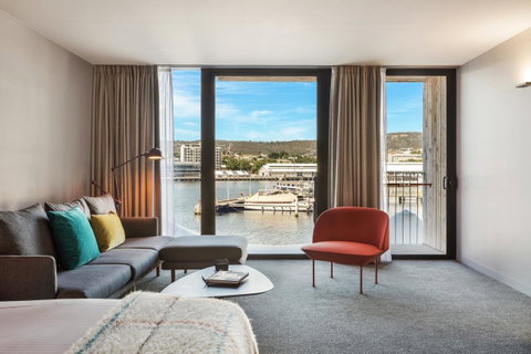 MACq 01 Hotel - Accommodation Directory 28