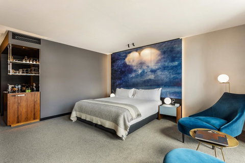 MACq 01 Hotel - Accommodation Directory 15