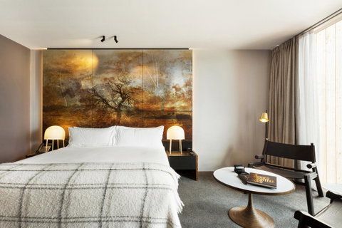 MACq 01 Hotel - Accommodation Directory 16