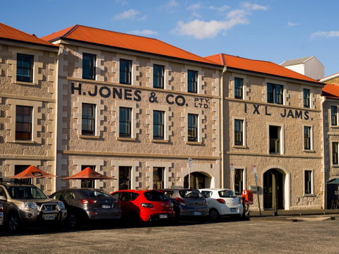 The Henry Jones Art Hotel - Accommodation Directory 5