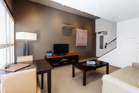 The Henry Jones Art Hotel - Accommodation Directory 39