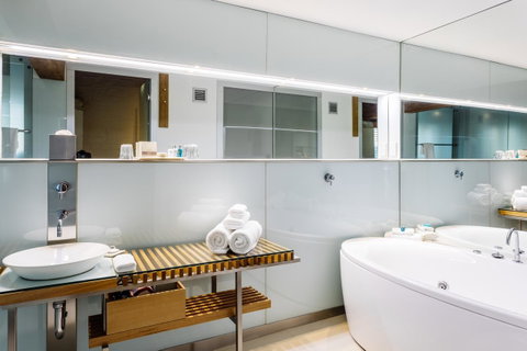The Henry Jones Art Hotel - Accommodation Directory 41