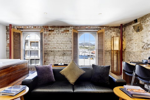 The Henry Jones Art Hotel - Accommodation Directory 26