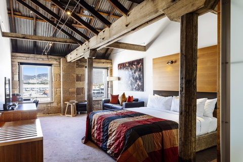 The Henry Jones Art Hotel - Accommodation Directory 3
