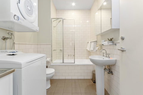 Launceston Central Apartment Hotel Official - Accommodation Directory 13