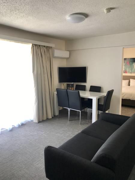 Adina Place Motel Apartments - Accommodation Directory 8